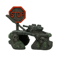 Ornament Acvariu Tanc Militar Deteriorat cu Semn STOP – Decor Realist din Rasina cu Cranii si Textura Ruginita, Accesoriu Acvaristic pentru Pesti si Aquascaping Tematic